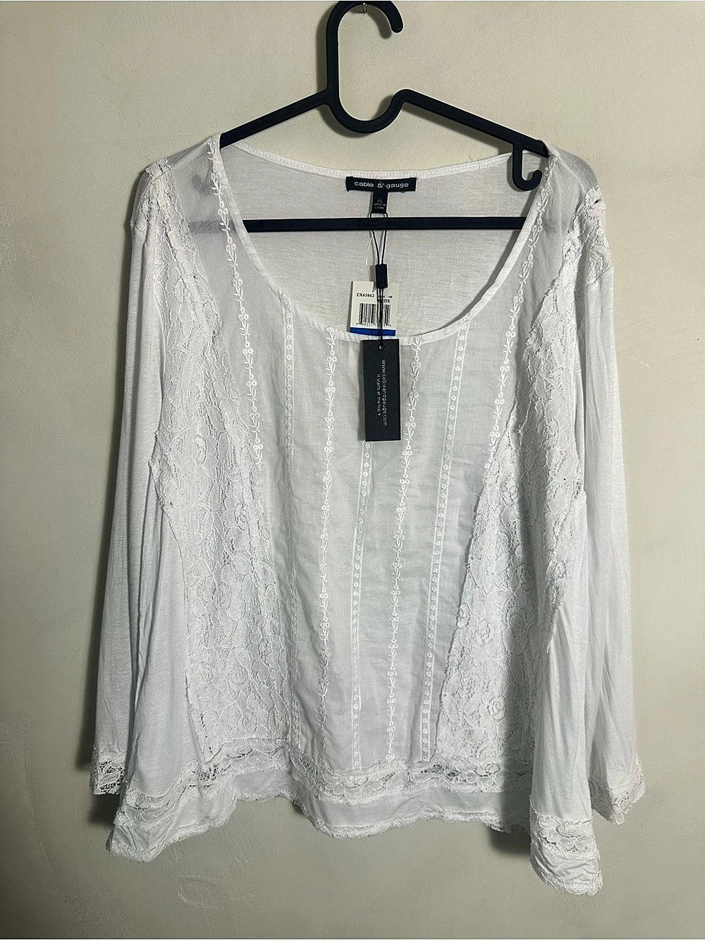 Cable & Gauge Long Sleeve Lace Detail Top White XL NWT